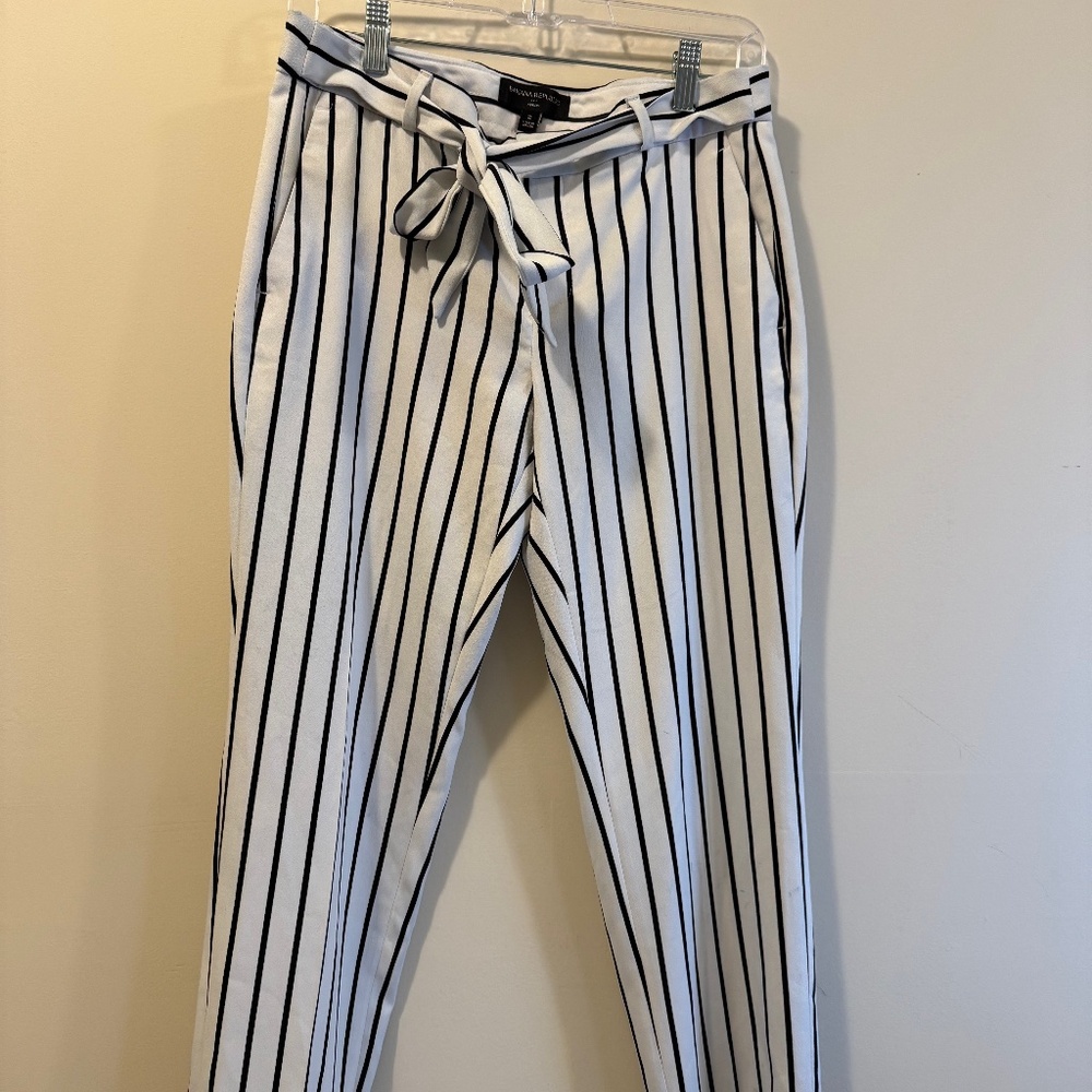 Banana Republic White and Black Striped Business Casual Pants